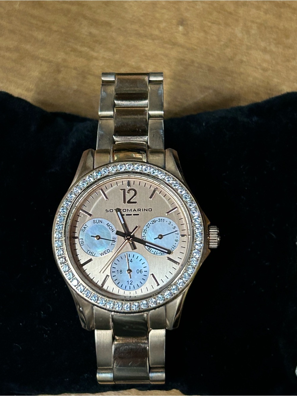 SottoMarino Women's Rose Gold Crystal  Watch